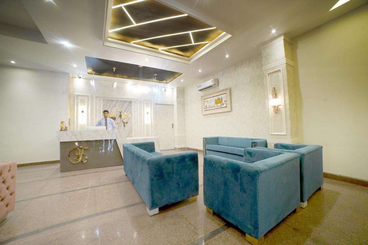 Hotel Elite - 5 Mins From Golden Temple 암리차르 외부 사진